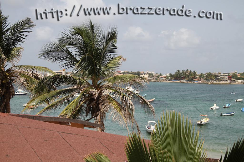 La Brazzerade Hotel Dakar Ruang foto